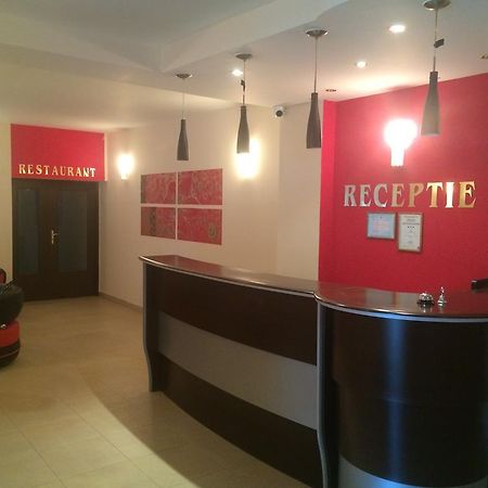Hotel Fiama Otelu Rosu Extérieur photo