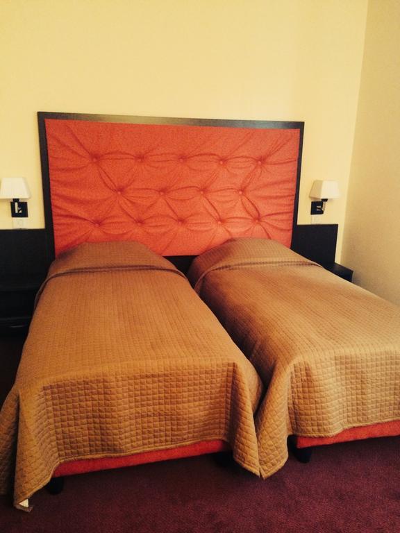 Hotel Fiama Otelu Rosu Chambre photo