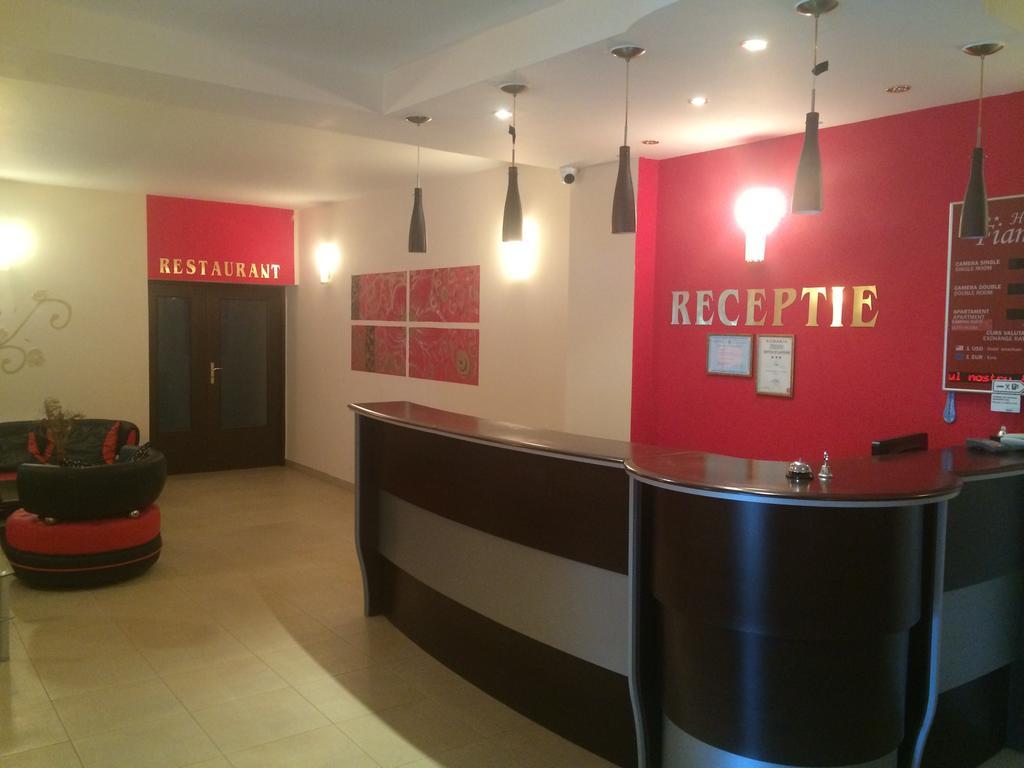 Hotel Fiama Otelu Rosu Extérieur photo