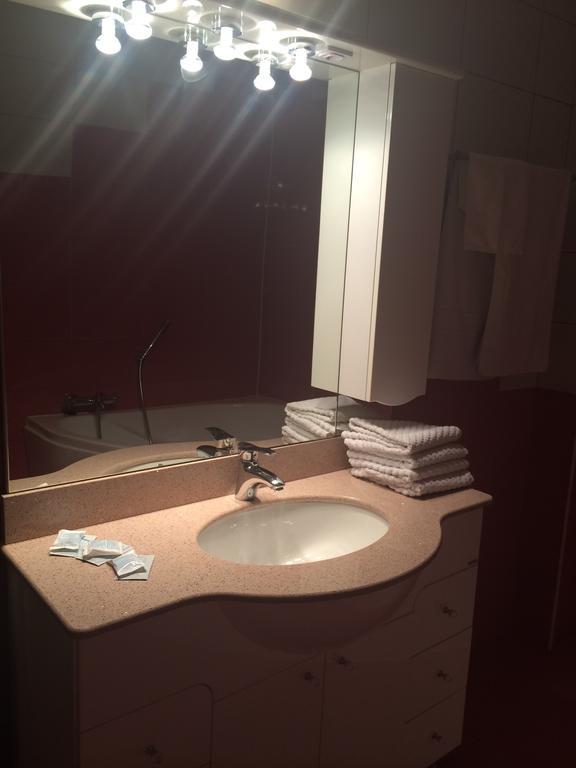 Hotel Fiama Otelu Rosu Chambre photo
